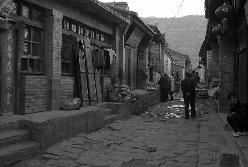 L1003021_BW.jpg