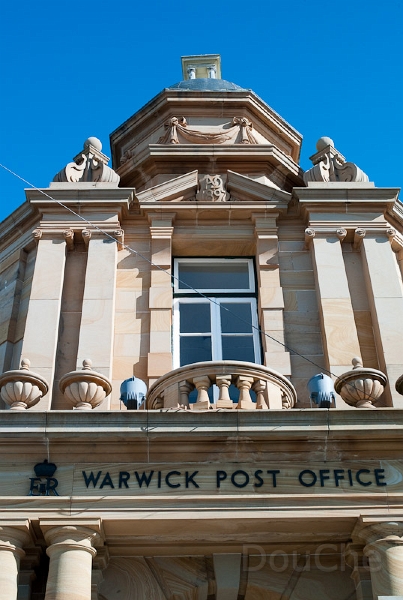 L1008718.jpg - Warwick